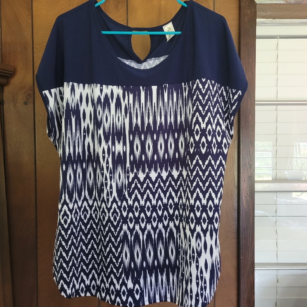 Navy White Geometric Silky Knit Blouse